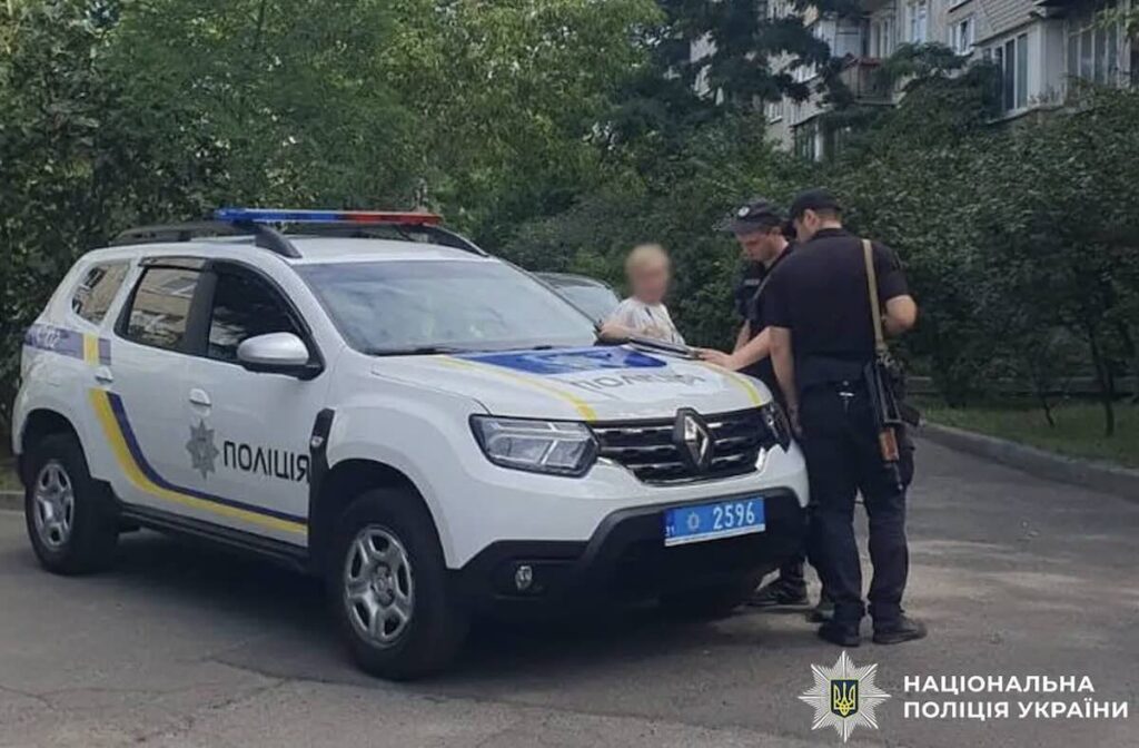 У Києві собака зірвався з повідка і покусав жінку — вона у лікарні / Фото: Нацполіція