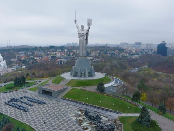 MK Foundation передав 30 автомобілів для підрозділів Третього корпусу / Фото: MK Foundation