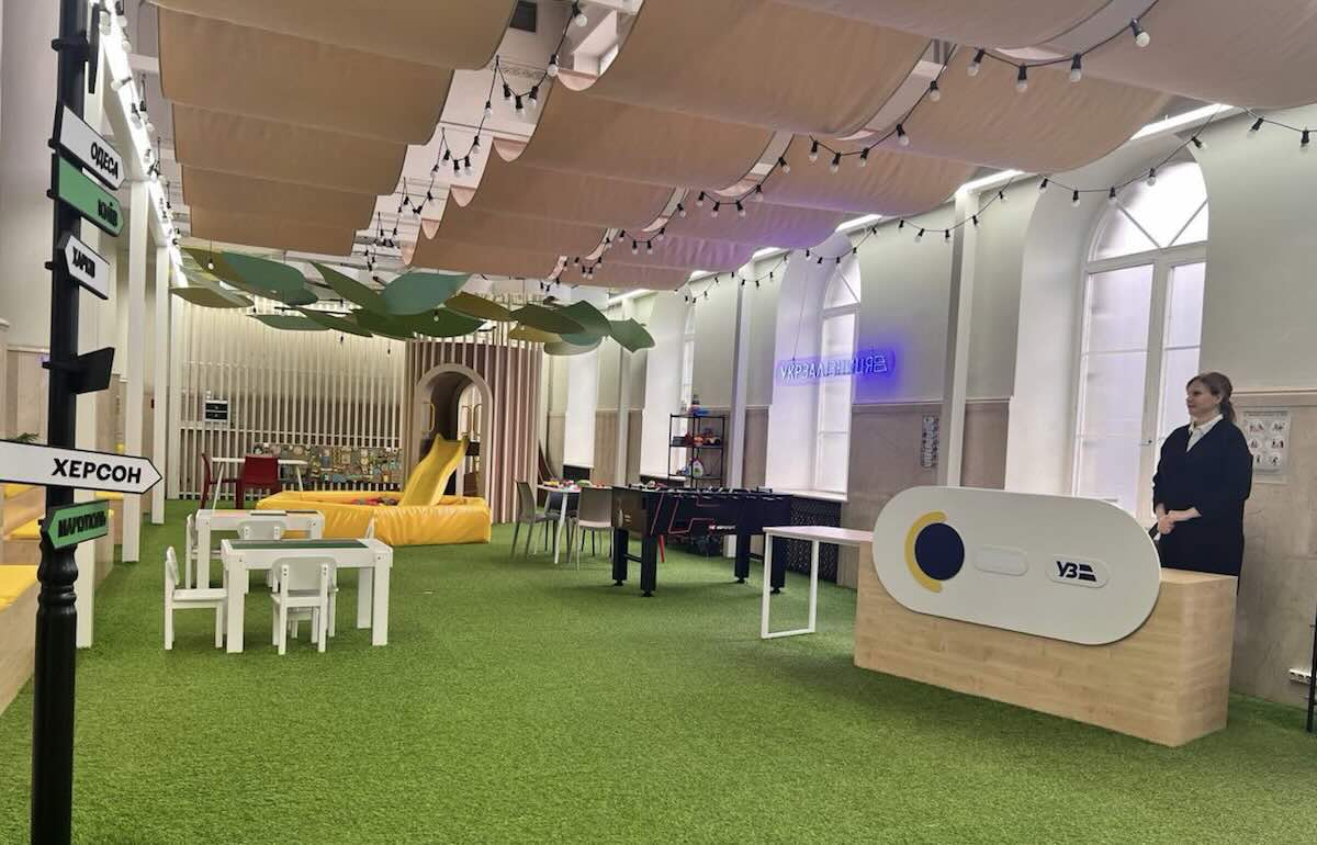 Укрзалізниця відкриє ще 50 Пунктів незламності на вокзалах / Фото: відкриті джерела