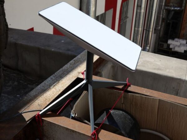 Польща продовжує фінансувати роботу тисяч терміналів Starlink / Фото: Відкриті джерела