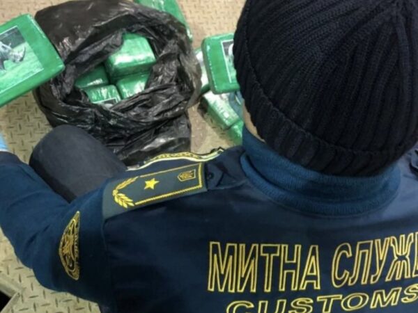 Митниця України